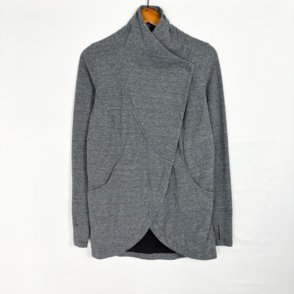 Lululemon‎ Thats A Wrap Gray Jacket Cardigan Size 6 Women